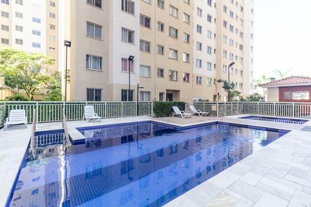 Apartamento à venda com 40m², 2 quartos e sem vagaÁrea comum - Piscina