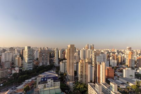 Apartamento para alugar com 130m², 1 quarto e 2 vagasÁrea comum - Piscina 2