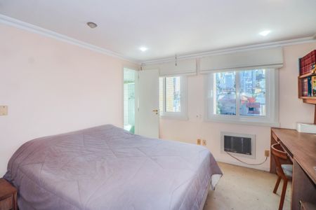 Apartamento à venda com 530m², 5 quartos e 2 vagas Apartamento à venda com 530m², 5 quartos e 2 vagasSuíte 3