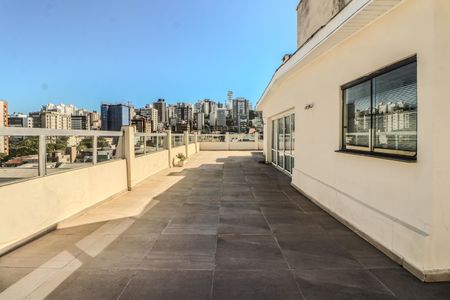 Apartamento à venda com 530m², 5 quartos e 2 vagas Apartamento à venda com 530m², 5 quartos e 2 vagasVaranda da Cobertura