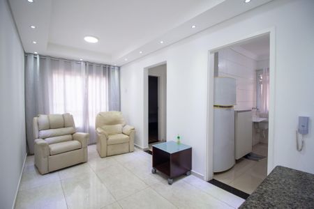 Sala de apartamento para alugar com 1 quarto, 32m² em Lot. Dinora Rosa, Sorocaba