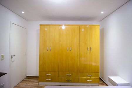 Quarto de apartamento para alugar com 1 quarto, 32m² em Lot. Dinora Rosa, Sorocaba