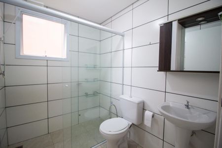 Banheiro de apartamento para alugar com 1 quarto, 32m² em Lot. Dinora Rosa, Sorocaba