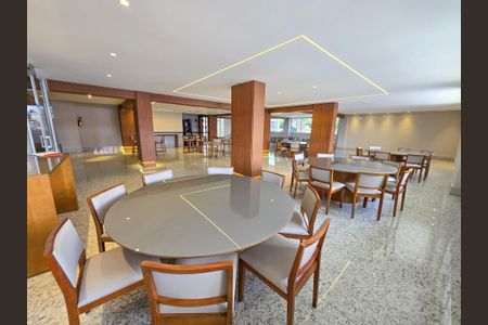 Apartamento à venda com 272m², 4 quartos e 5 vagasÁrea comum