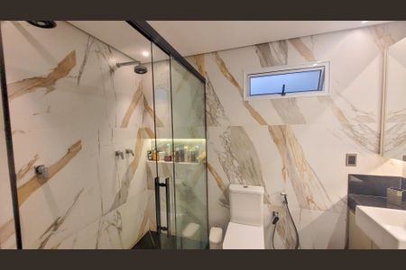 Apartamento à venda com 272m², 4 quartos e 5 vagasBanheiro