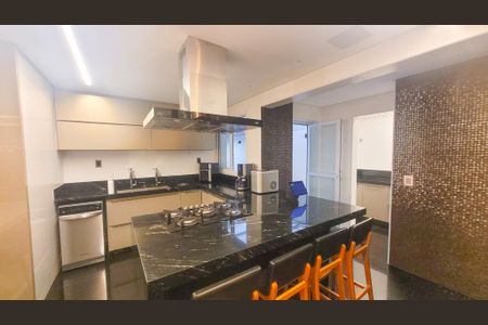 Apartamento à venda com 272m², 4 quartos e 5 vagasCozinha