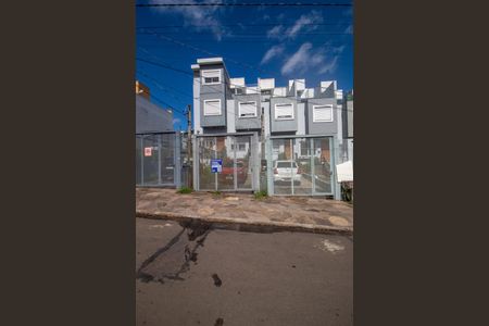 Casa à venda com 118m², 3 quartos e 2 vagasFachada + Placa