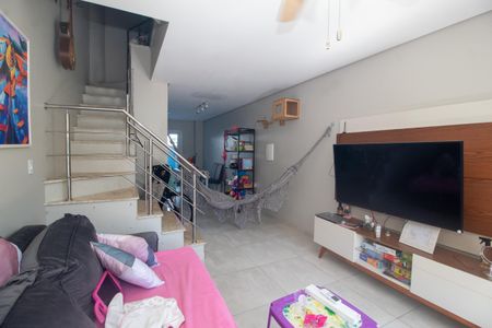 Casa à venda com 118m², 3 quartos e 2 vagasSala