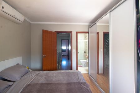 Casa à venda com 118m², 3 quartos e 2 vagasSuite 2