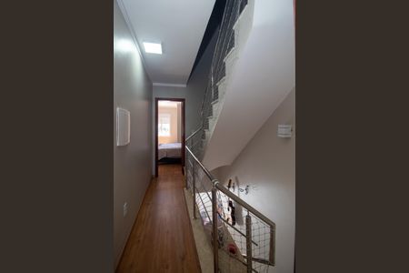 Casa à venda com 118m², 3 quartos e 2 vagasCorredor