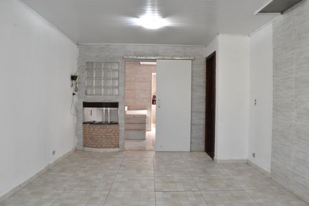 Casa de condomínio para alugar com 300m², 3 quartos e 4 vagasSala