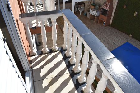 Casa de condomínio para alugar com 300m², 3 quartos e 4 vagasSacada da Suíte 3