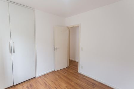 Apartamento à venda com 226m², 4 quartos e 2 vagas Apartamento à venda com 226m², 4 quartos e 2 vagasQuarto 3