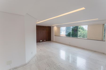 Apartamento à venda com 226m², 4 quartos e 2 vagas Apartamento à venda com 226m², 4 quartos e 2 vagasSala 1