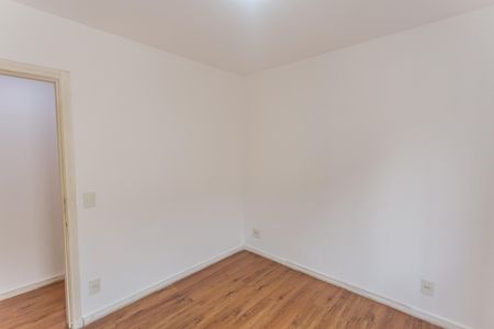 Apartamento à venda com 226m², 4 quartos e 2 vagas Apartamento à venda com 226m², 4 quartos e 2 vagasQuarto 3