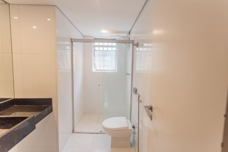 Apartamento à venda com 226m², 4 quartos e 2 vagas Apartamento à venda com 226m², 4 quartos e 2 vagasBanheiro Social