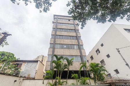 Apartamento à venda com 226m², 4 quartos e 2 vagas Apartamento à venda com 226m², 4 quartos e 2 vagasFachada