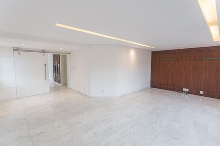 Apartamento à venda com 226m², 4 quartos e 2 vagas Apartamento à venda com 226m², 4 quartos e 2 vagasSala 1