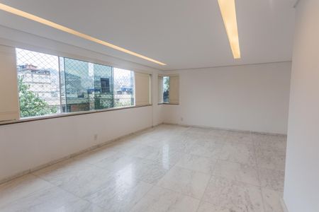 Apartamento à venda com 226m², 4 quartos e 2 vagas Apartamento à venda com 226m², 4 quartos e 2 vagasSala 1