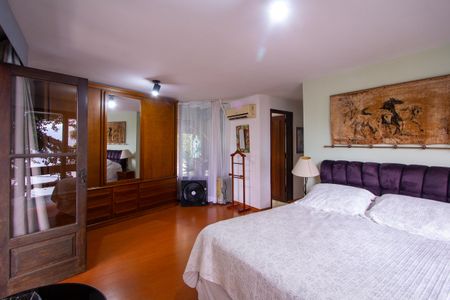 Casa de condomínio à venda com 199m², 3 quartos e 2 vagas Casa de condomínio à venda com 199m², 3 quartos e 2 vagasSuíte 2