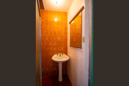 Casa de condomínio à venda com 199m², 3 quartos e 2 vagas Casa de condomínio à venda com 199m², 3 quartos e 2 vagasBanheiro de serviço