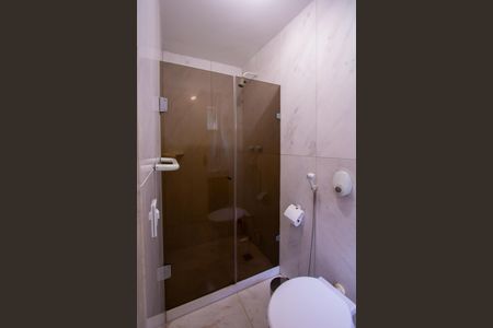 Casa de condomínio à venda com 199m², 3 quartos e 2 vagas Casa de condomínio à venda com 199m², 3 quartos e 2 vagasBanheiro da Suíte 1