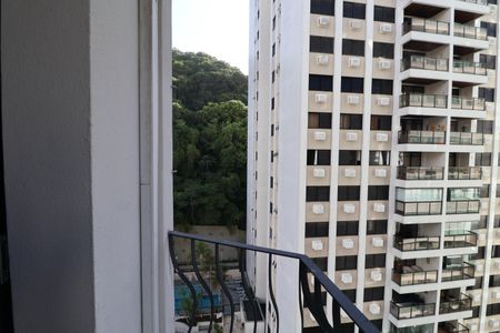 Apartamento para alugar com 228m², 4 quartos e 2 vagas Apartamento para alugar com 228m², 4 quartos e 2 vagasVista