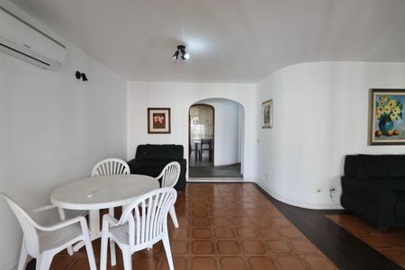 Apartamento para alugar com 228m², 4 quartos e 2 vagas Apartamento para alugar com 228m², 4 quartos e 2 vagasSala