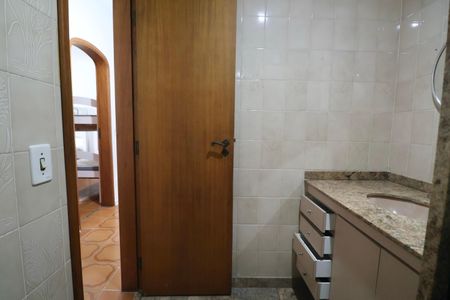 Apartamento para alugar com 228m², 4 quartos e 2 vagas Apartamento para alugar com 228m², 4 quartos e 2 vagasBanheiro Social