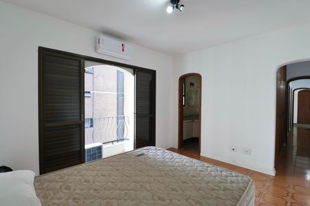 Apartamento para alugar com 228m², 4 quartos e 2 vagas Apartamento para alugar com 228m², 4 quartos e 2 vagasQuarto Suíte