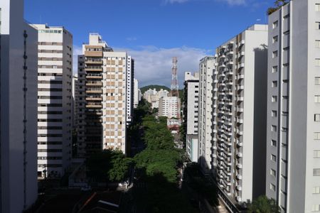 Apartamento para alugar com 228m², 4 quartos e 2 vagas Apartamento para alugar com 228m², 4 quartos e 2 vagasVista