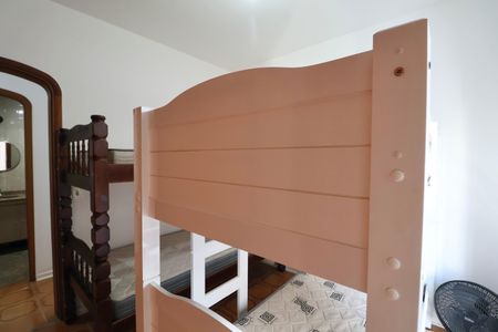 Apartamento para alugar com 228m², 4 quartos e 2 vagas Apartamento para alugar com 228m², 4 quartos e 2 vagasQuarto