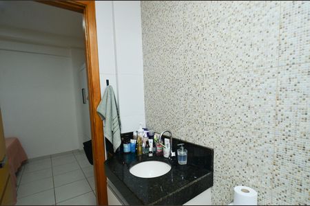 Apartamento à venda com 60m², 2 quartos e 2 vagasBanheiro suite