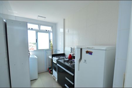 Apartamento à venda com 60m², 2 quartos e 2 vagasCozinha
