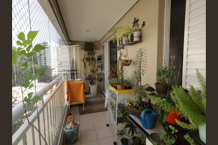 Apartamento à venda com 95m², 2 quartos e 2 vagasVaranda da Sala