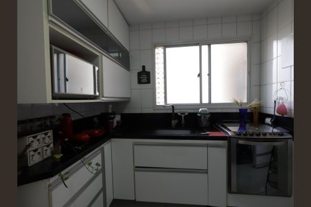 Apartamento à venda com 95m², 2 quartos e 2 vagasCozinha