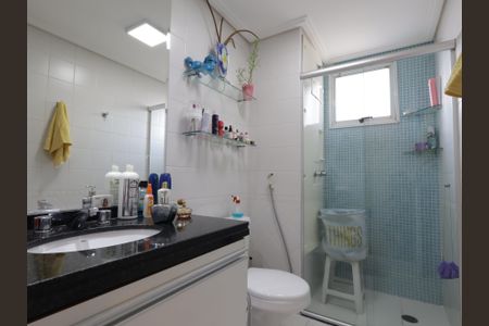 Apartamento à venda com 95m², 2 quartos e 2 vagasBanheiro da Suíte 1