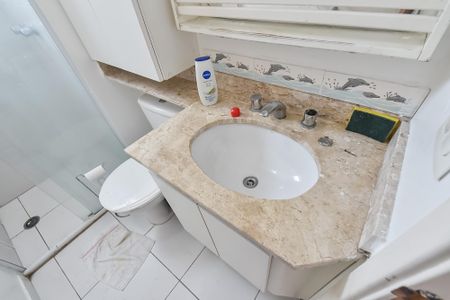 Banheiro de apartamento para alugar com 1 quarto, 28m² em Cambuci, São Paulo