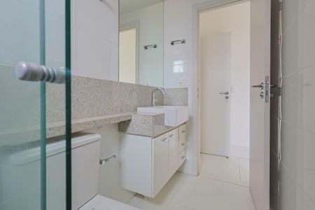 Apartamento à venda com 72m², 2 quartos e 2 vagasBanheiro da Suíte 2