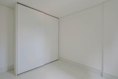 Apartamento à venda com 72m², 2 quartos e 2 vagasSuíte 2