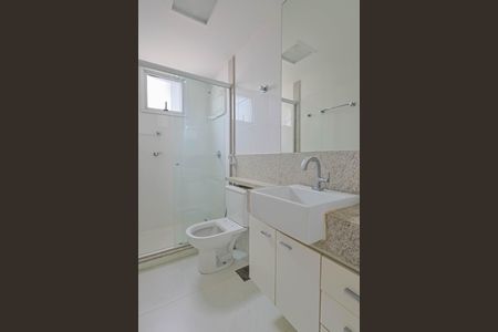 Apartamento à venda com 72m², 2 quartos e 2 vagasBanheiro da Suíte 2