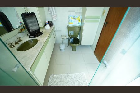 Apartamento à venda com 137m², 3 quartos e 2 vagasBanheiro da Suite