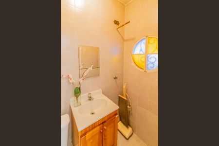 Casa à venda com 109m², 4 quartos e 1 vagaEdicula - Banheiro