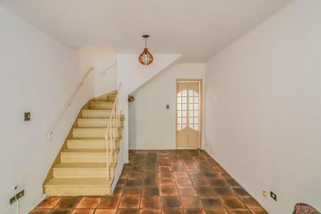 Casa à venda com 109m², 4 quartos e 1 vagaSala