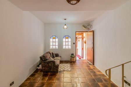 Casa à venda com 109m², 4 quartos e 1 vagaSala