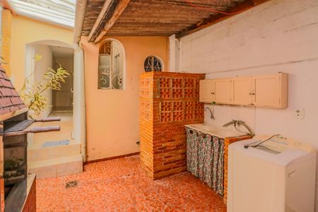 Casa à venda com 109m², 4 quartos e 1 vagaLavanderia