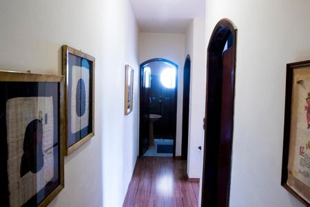 Casa à venda com 163m², 3 quartos e 5 vagasCorredor