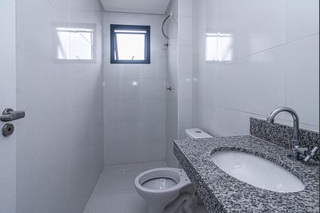 Apartamento à venda com 42m², 2 quartos e sem vaga Apartamento à venda com 42m², 2 quartos e sem vagaBanheiro Social