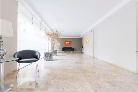 Apartamento à venda com 102m², 3 quartos e 1 vaga Apartamento à venda com 102m², 3 quartos e 1 vagaHall