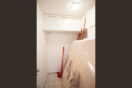 Apartamento à venda com 102m², 3 quartos e 1 vaga Apartamento à venda com 102m², 3 quartos e 1 vagaQuarto de Serviço